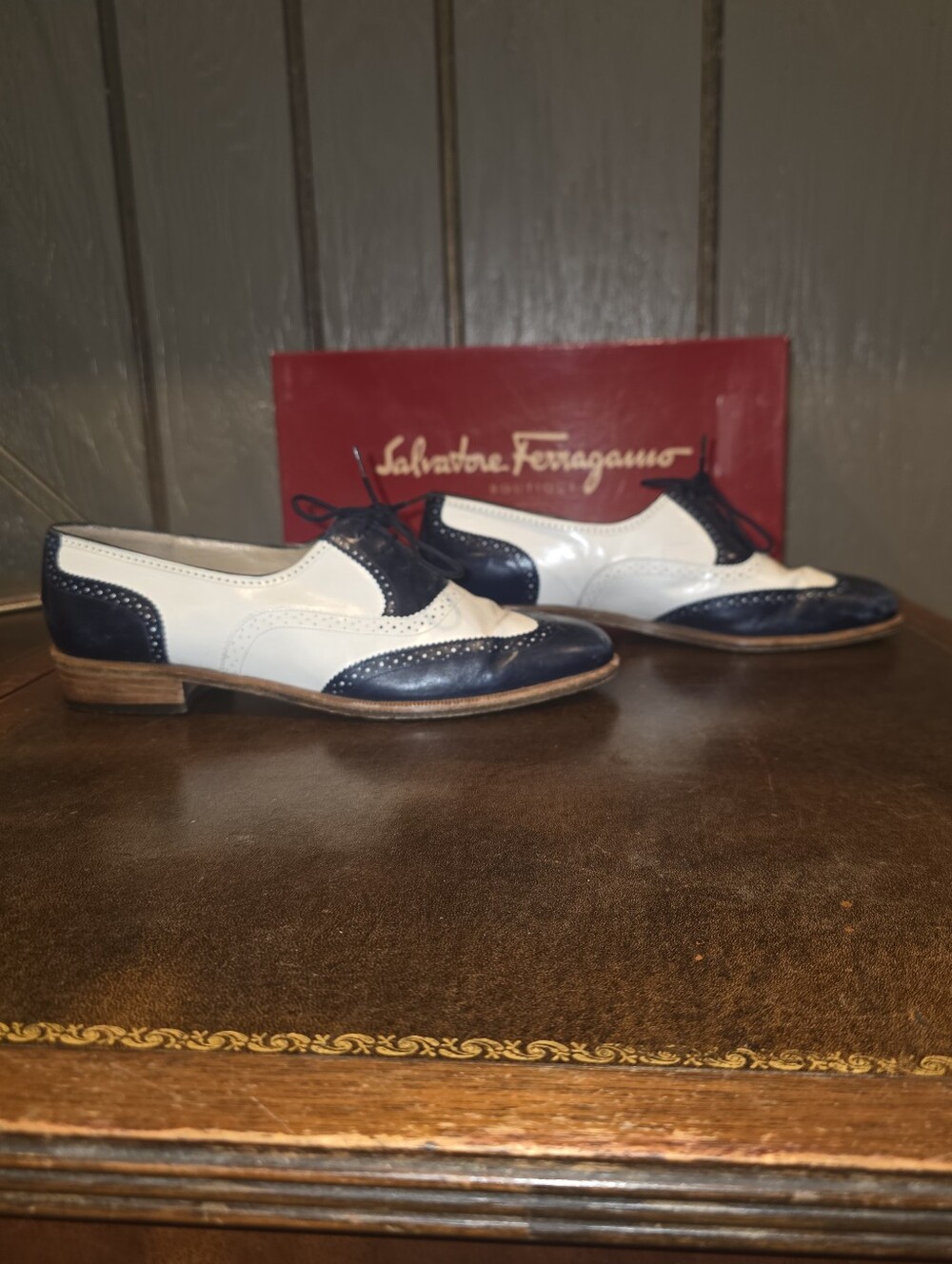 Ferragamo Oxfords - Picture 5 of 7